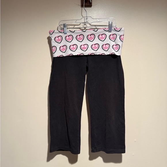 VS Pink Vintage Y2K Fold Over crop Small Flare size medium peace signs & hearts - Picture 3 of 7